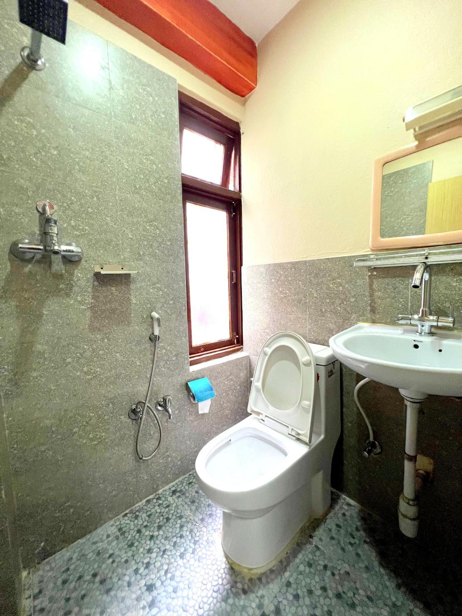 Thamel Seasons Hotel Catmandu Quarto foto